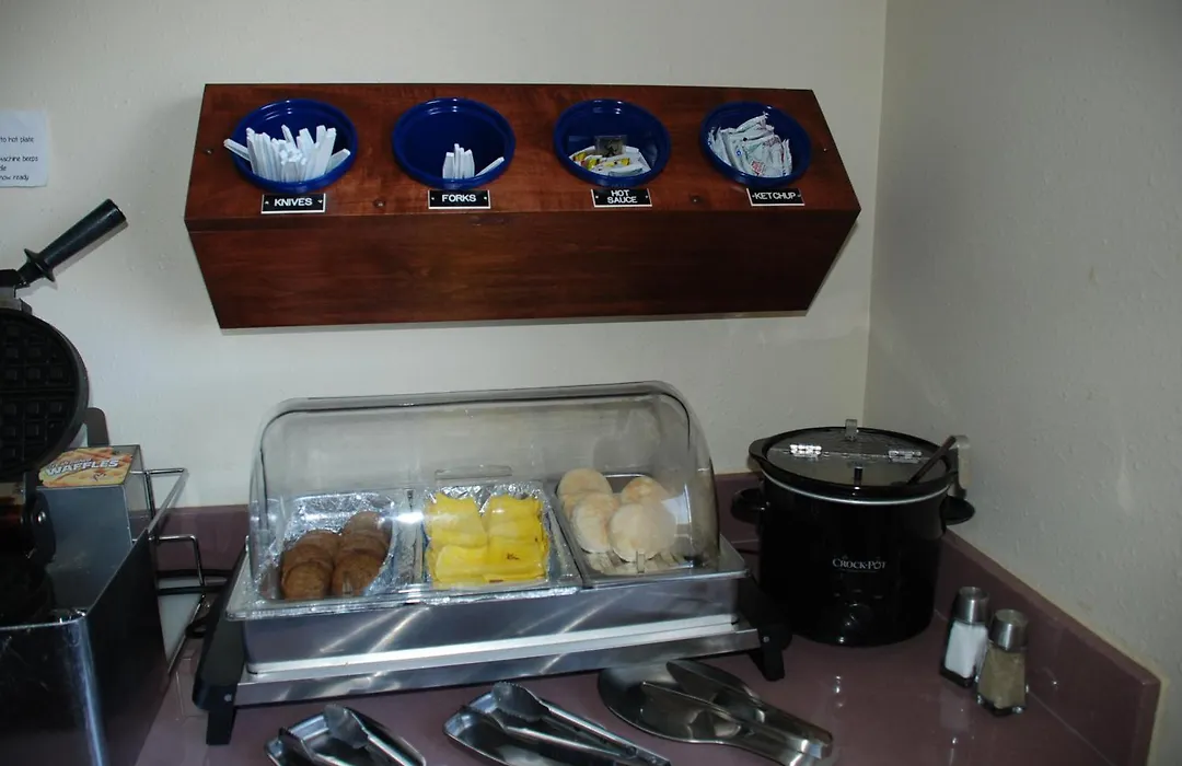 Days Inn By Wyndham Dyersburg-1